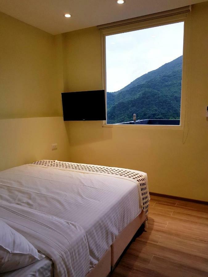Night Sea Homestay Цзюфень Екстер'єр фото